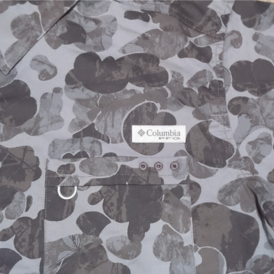 Columbia PFG Men's XXL Gray/Black Camo Short Sleeve Button-Up Fishing Shirt
