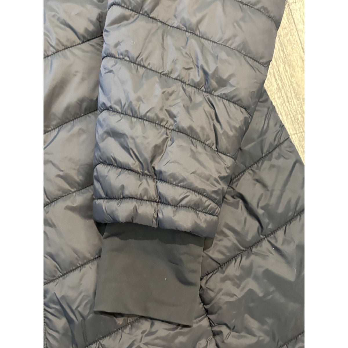 GOBI Woman’s XL heated Puffer coat