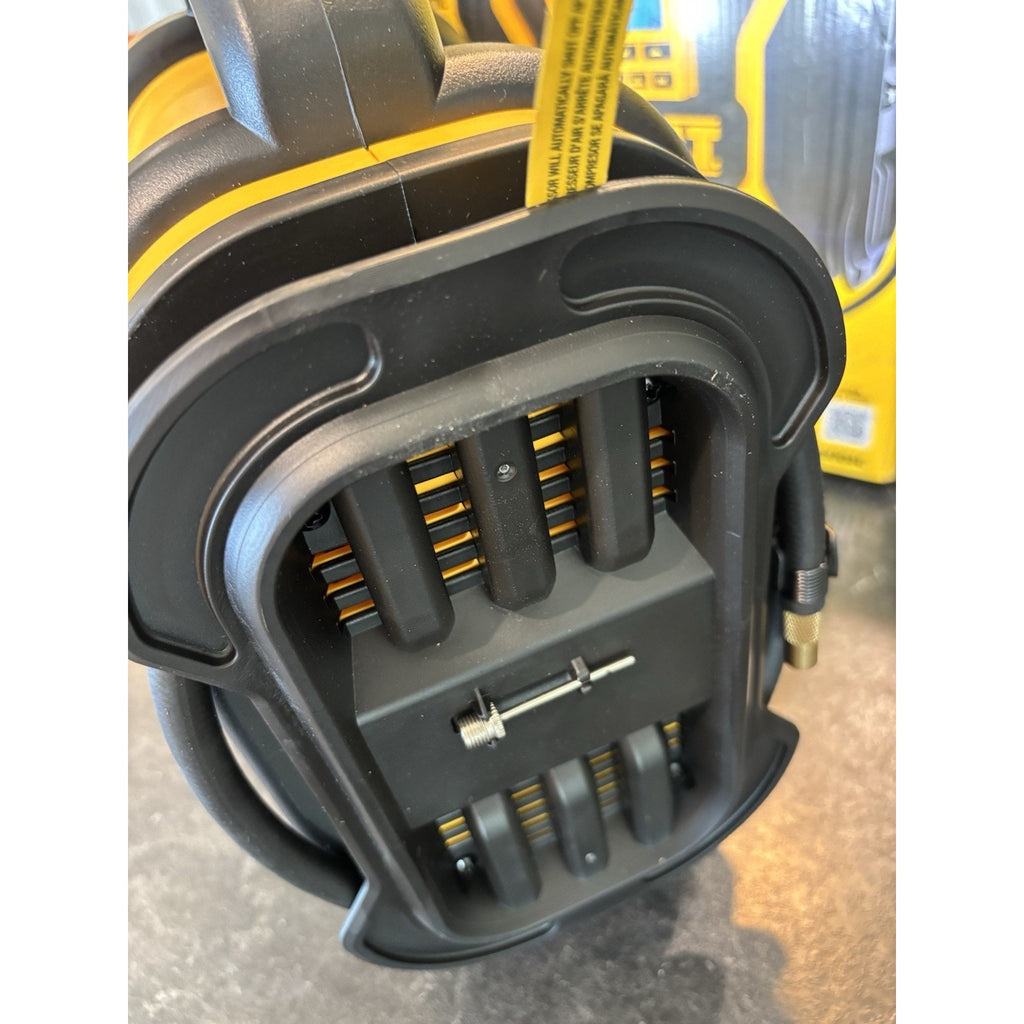 DEWALT Portable Power 2000 Peak Amp Jump Starter w/Digital Compressor