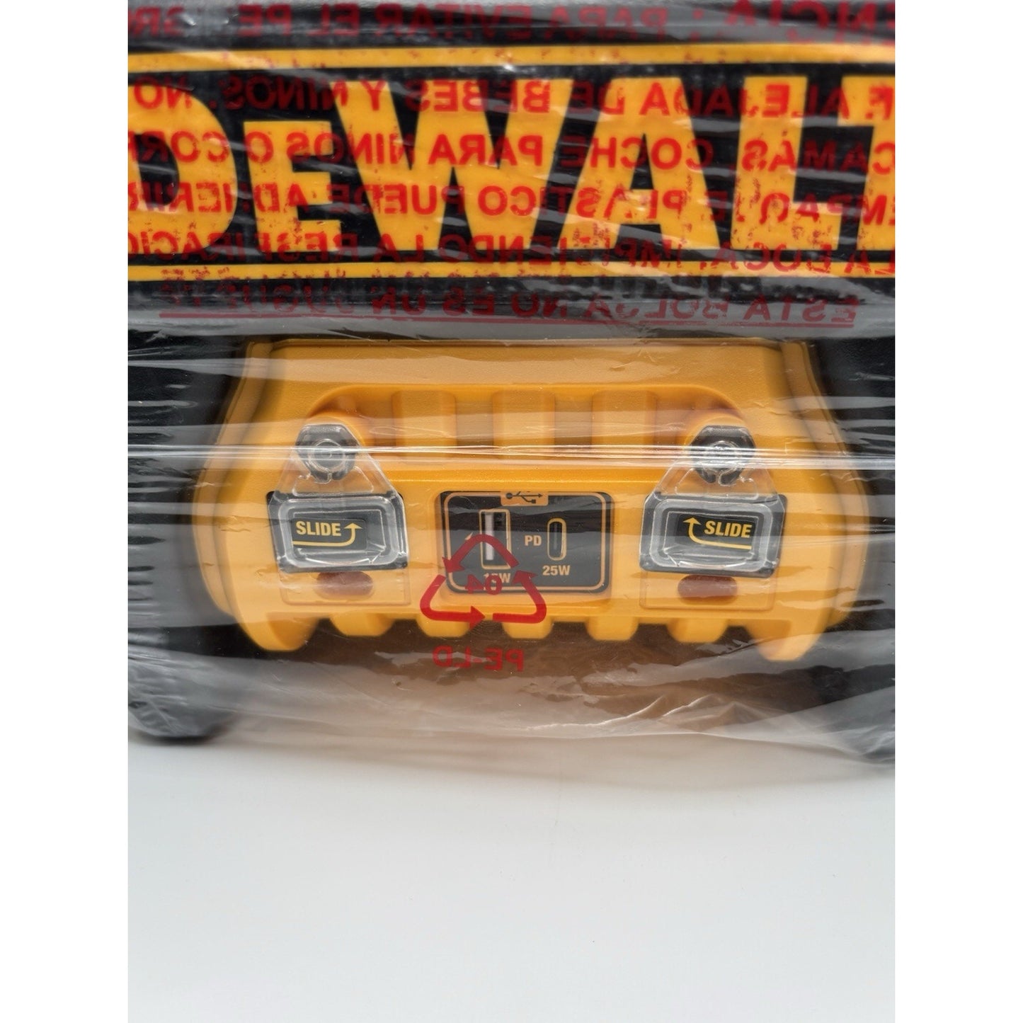 DEWALT Portable Power 2000 Peak Amp Jump Starter w/Digital Compressor NO CHARGER