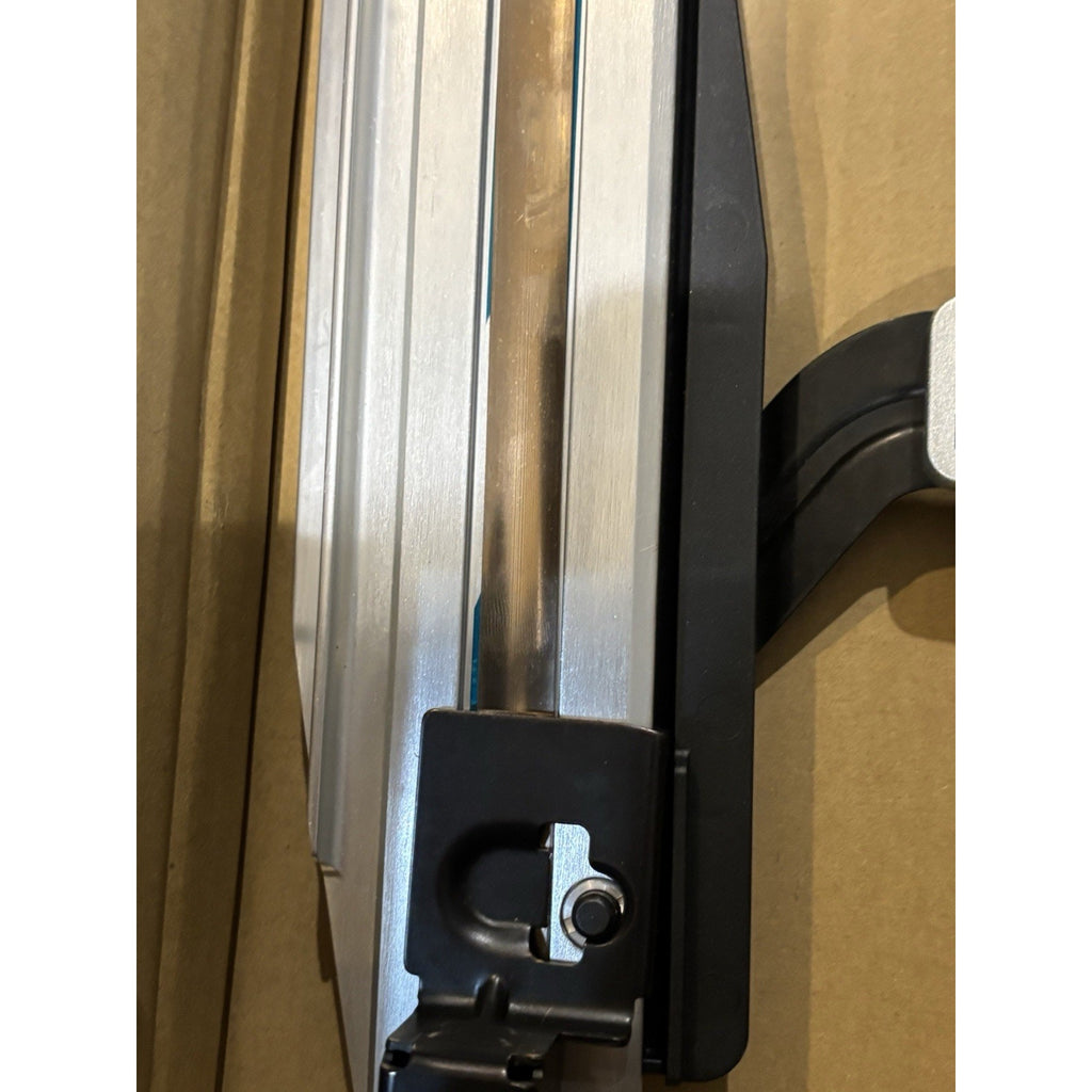 Makita AT1150A 7/16 inch 16 Gauge Crown Stapler