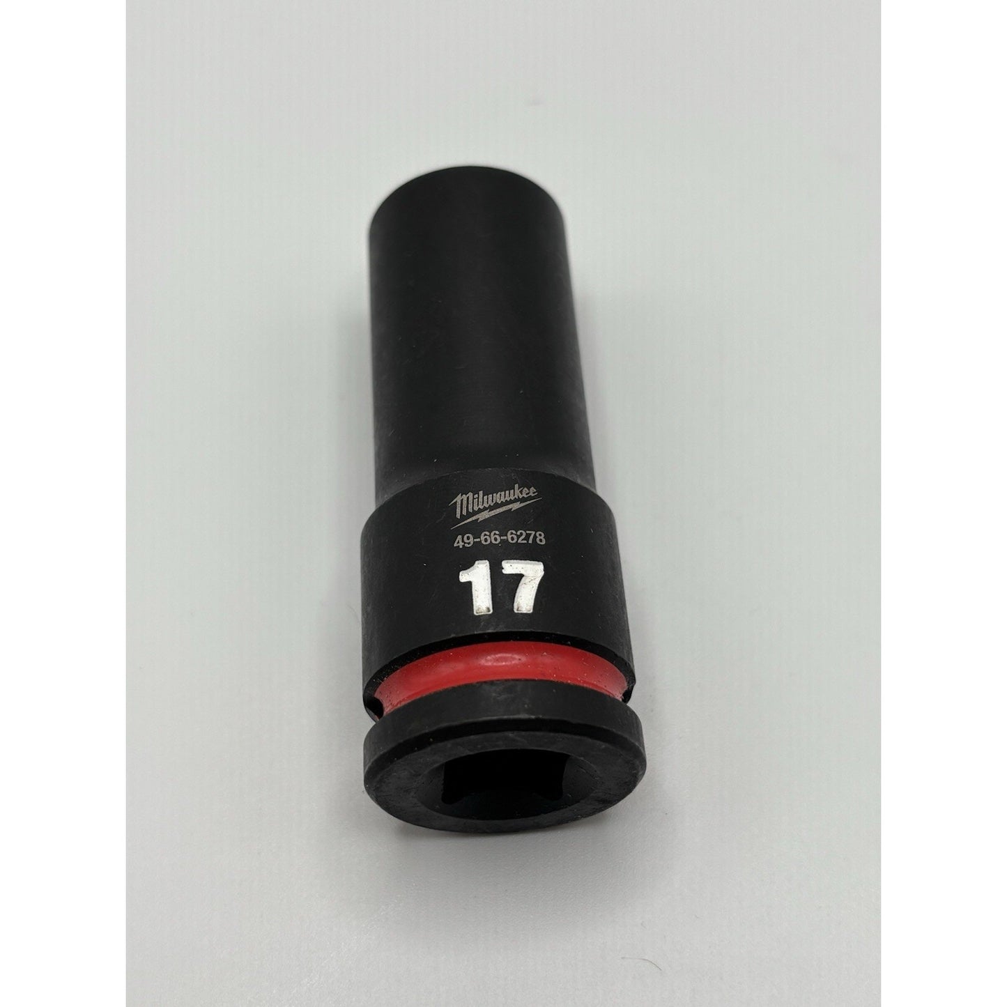 Milwaukee 17mm SHOCKWAVE Impact 1/2" Drive Metric Deep 6-Point