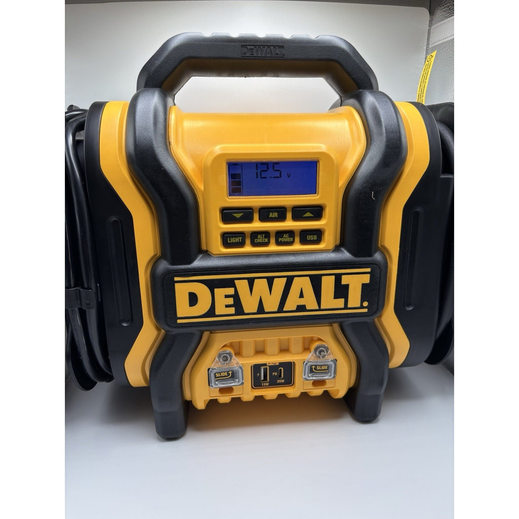 DEWALT Portable Power 2000 Peak Amp Jump Starter w/Digital Compressor