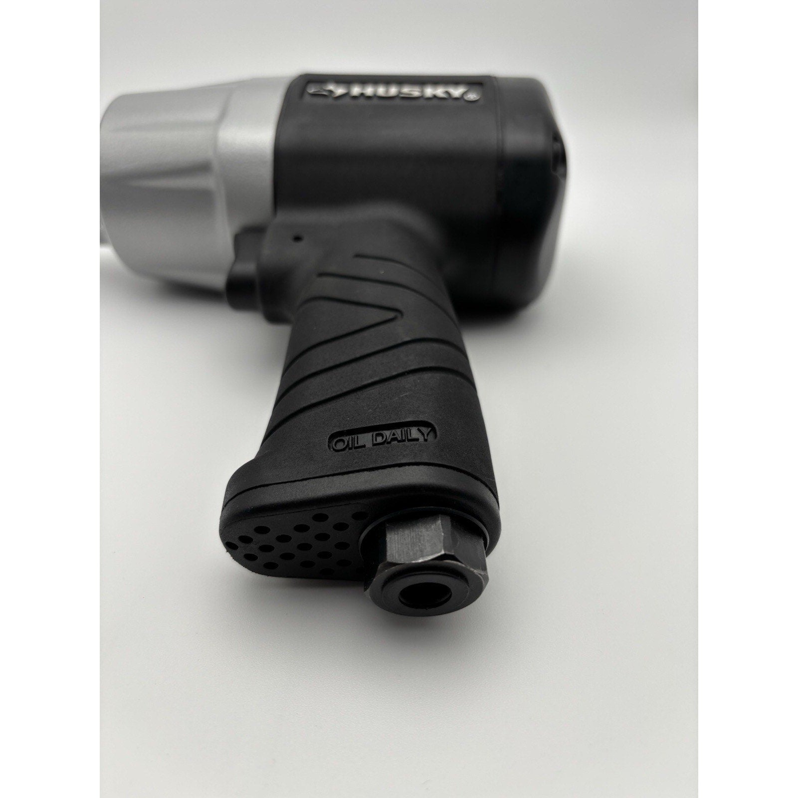 Husky 650 ft./lbs. 1/2 in. Impact Wrench