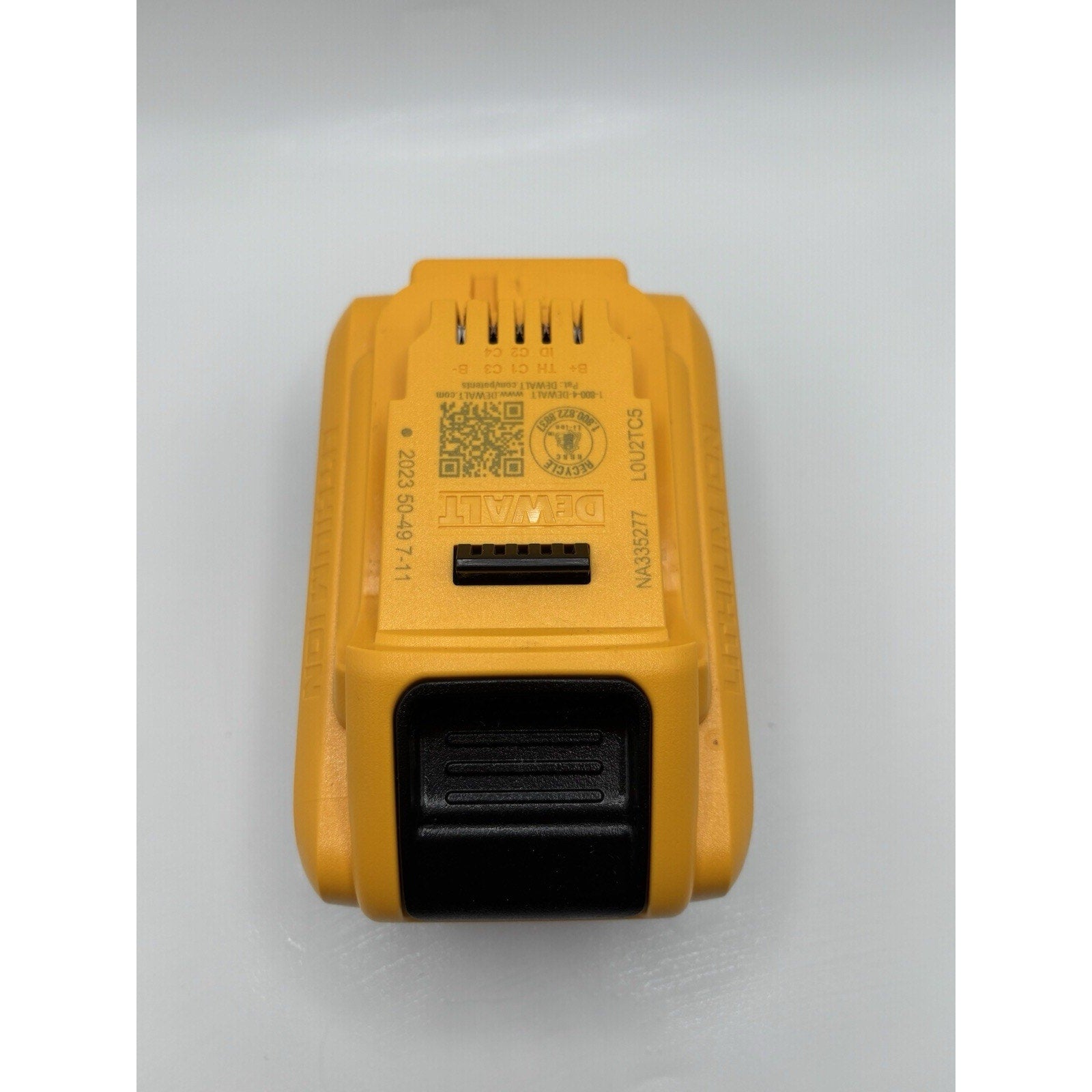 DEWALT MAX XR 20V Li-Ion Battery - DCB210