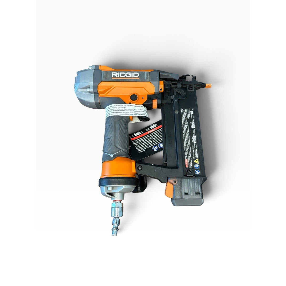 RIDGID AT161001 18-Gauge Brad Nail Gun Straight Pneumatic Air Nailer 120 PSI