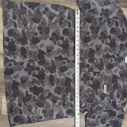 Columbia PFG Men's XXL Gray/Black Camo Short Sleeve Button-Up Fishing Shirt