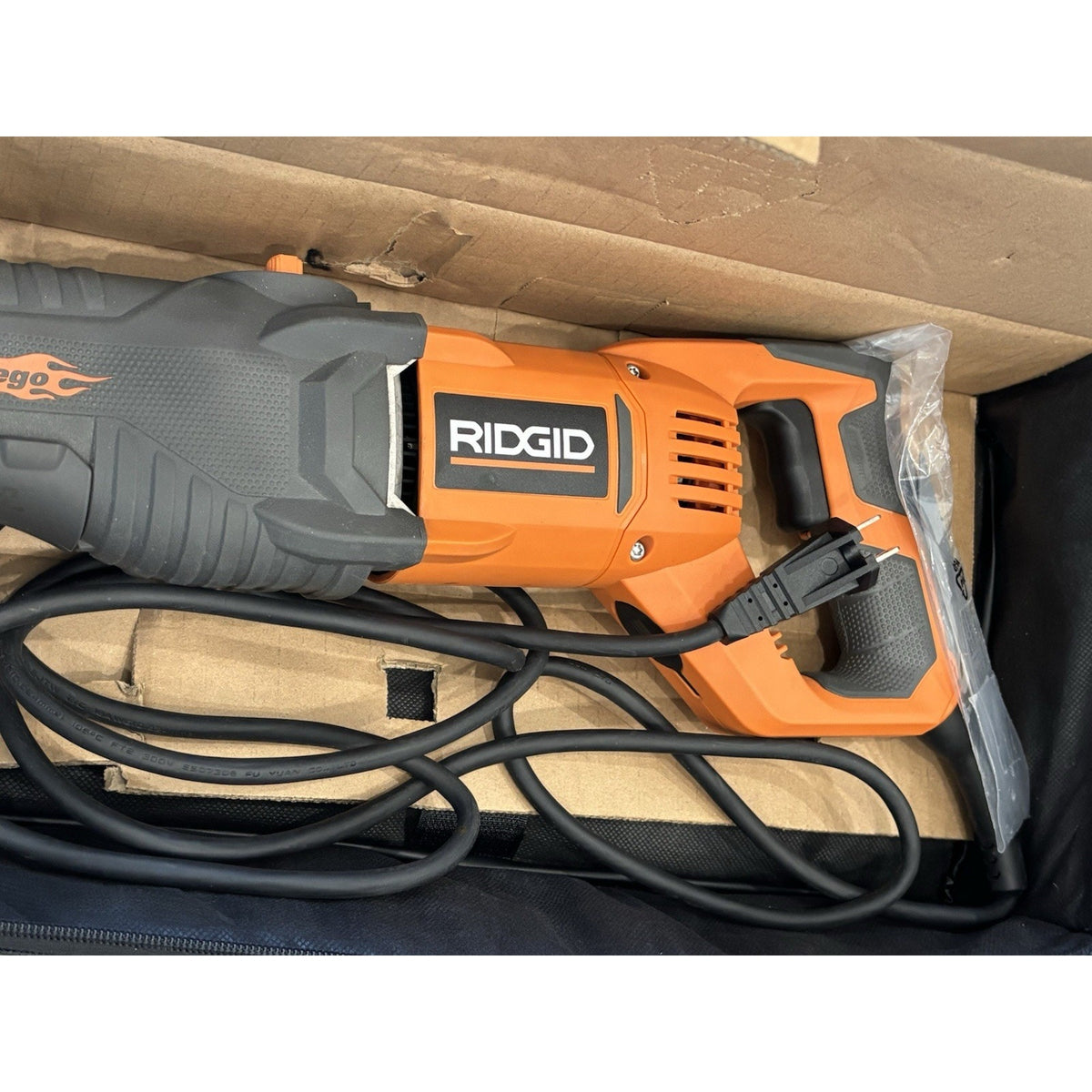 RIDGID R30022 Fuego Orbital Reciprocating Saw Corded 8ft w/ Bag & Blades
