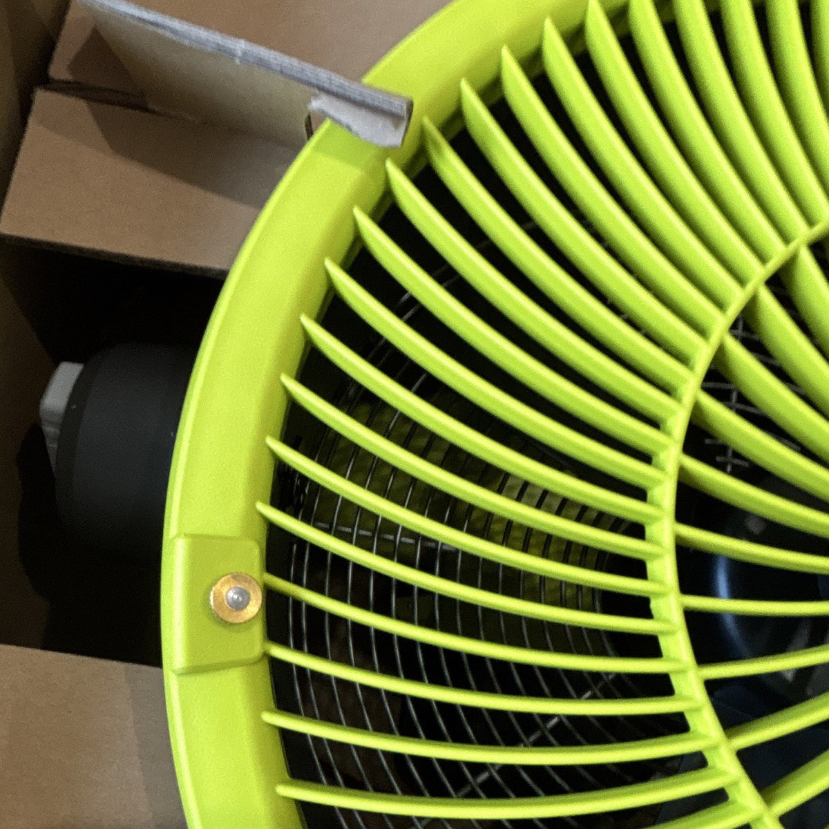 RYOBI Whisper Series 18V ONE+ 12 in Hybrid Misting Fan 1400 CFM PCL850B