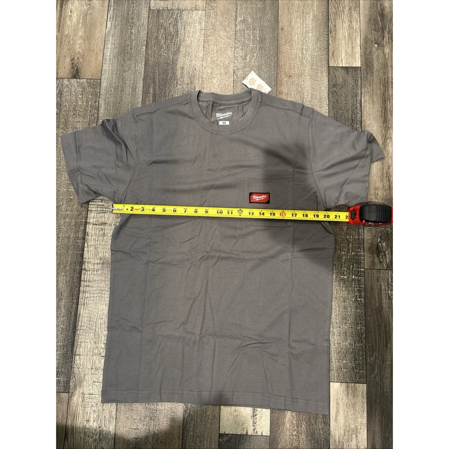 Milwaukee Men's Medium Gray GRIDIRON Cotton/Polyester Pocket T-Shirt