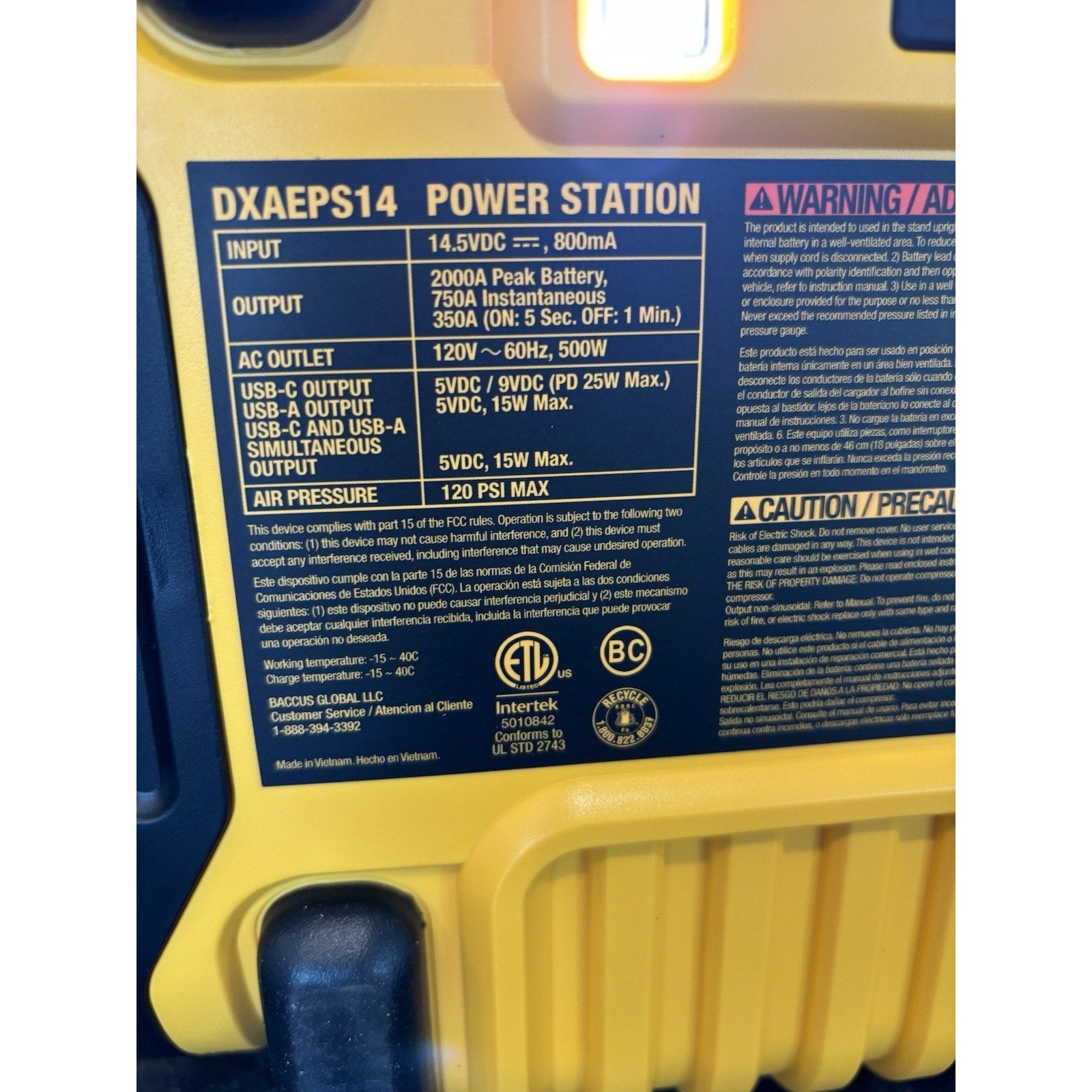 DEWALT Portable Power 2000 Peak Amp Jump Starter w/Digital Compressor