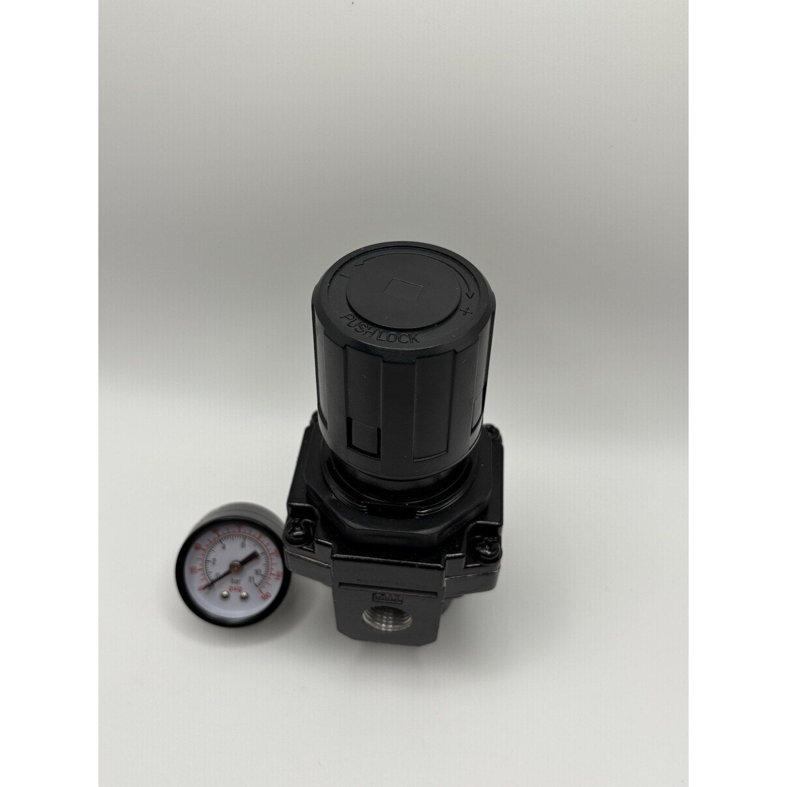 Husky 3/8 in. High Performance Air Regulator, 0-150 PSI 1003211355