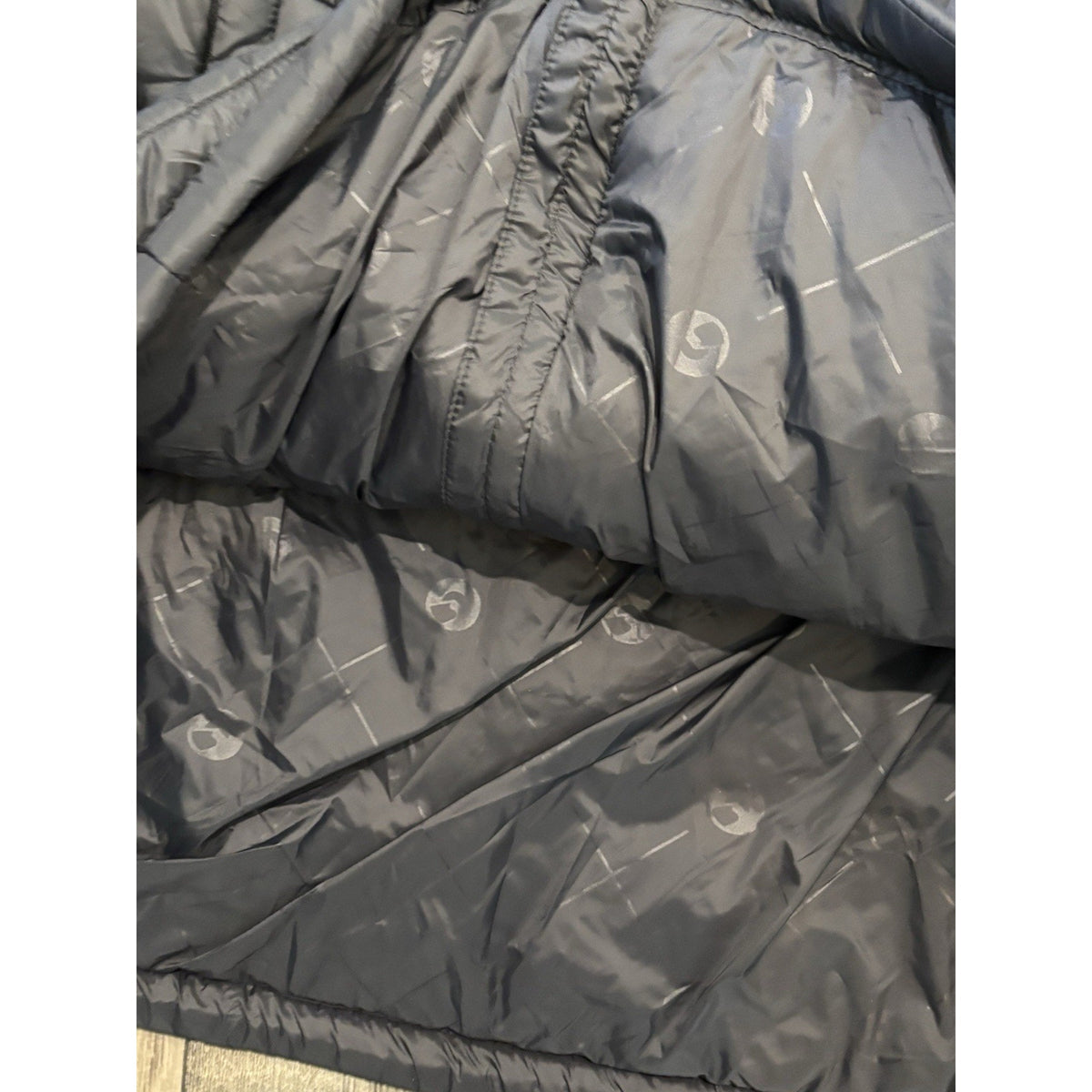 GOBI Woman’s XL heated Puffer coat