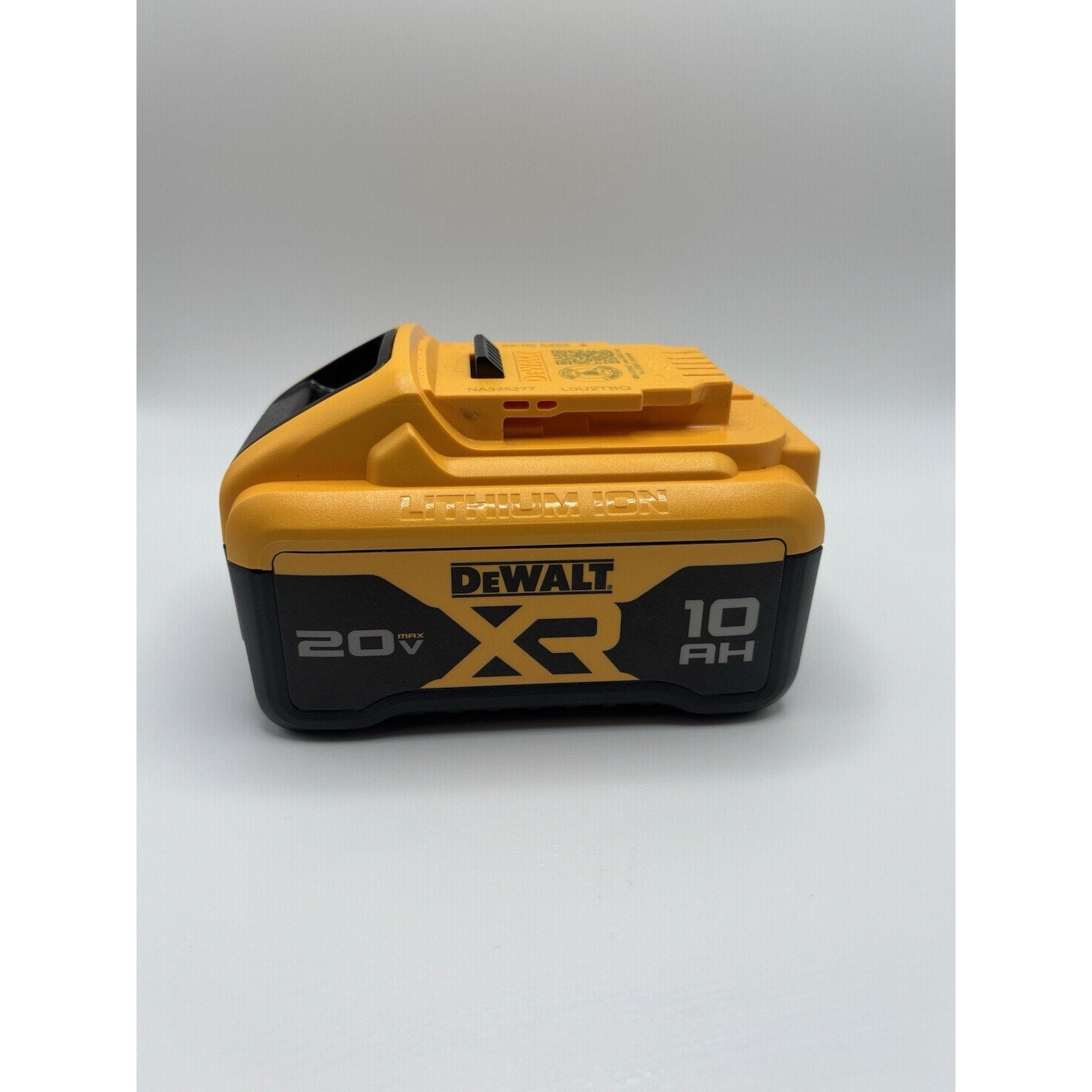 DEWALT MAX XR 20V Li-Ion Battery - DCB210