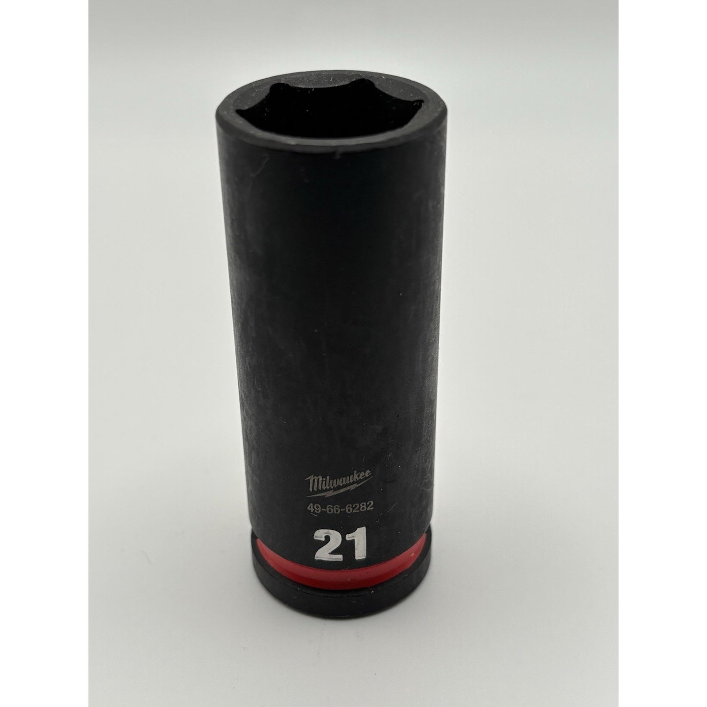 Milwaukee 21mm SHOCKWAVE Impact Duty 1/2" Drive Metric Deep 6 Point Socket