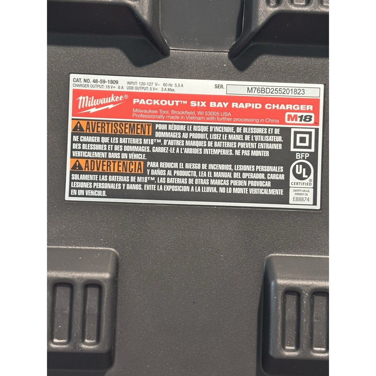 M18 18V Lithium-Ion PACKOUT 6-Port Rapid Charger