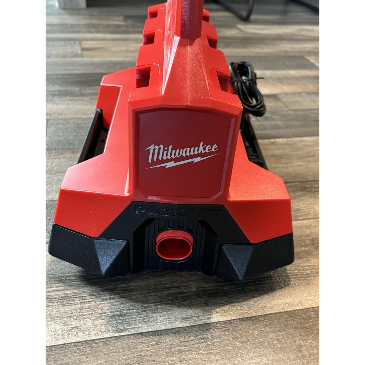 M18 18V Lithium-Ion PACKOUT 6-Port Rapid Charger