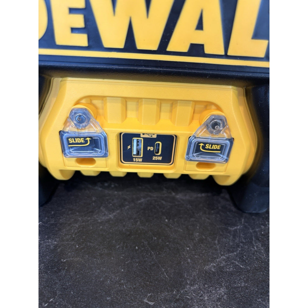 DEWALT Portable Power 2000 Peak Amp Jump Starter w/Digital Compressor